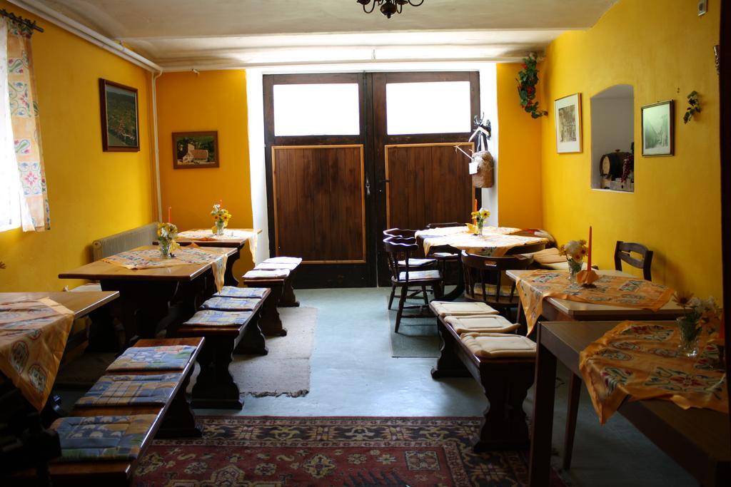 Weinbau-Gaestezimmer Martin Und Eva Maria Jamek 레헨스테이너와차우 외부 사진